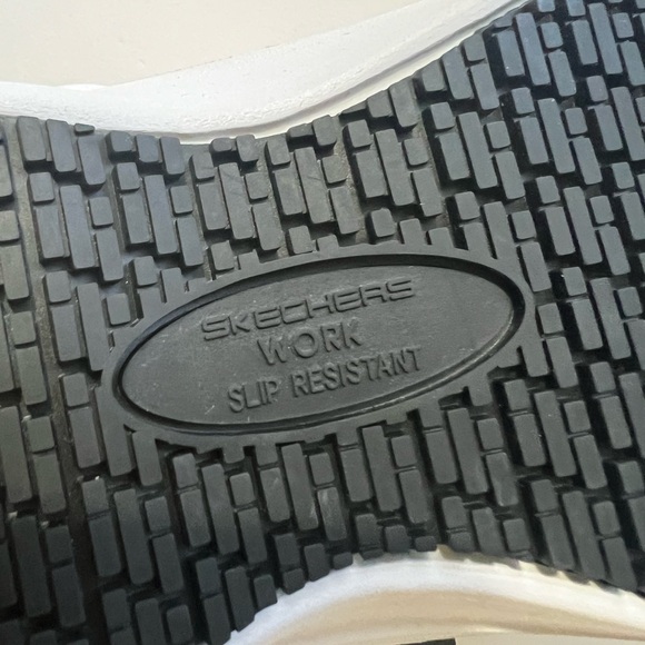 NWT Skechers Work x DC - ArchFit Superman Clogs  SZ-7 - Picture 12 of 13